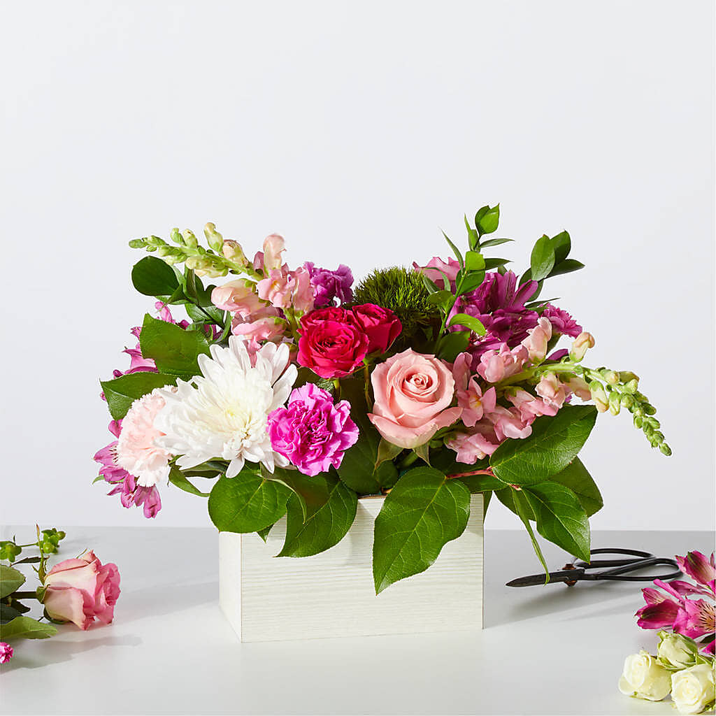 Sweetberry Box – A Florist Original – Floral Creations, Mcadoo PA