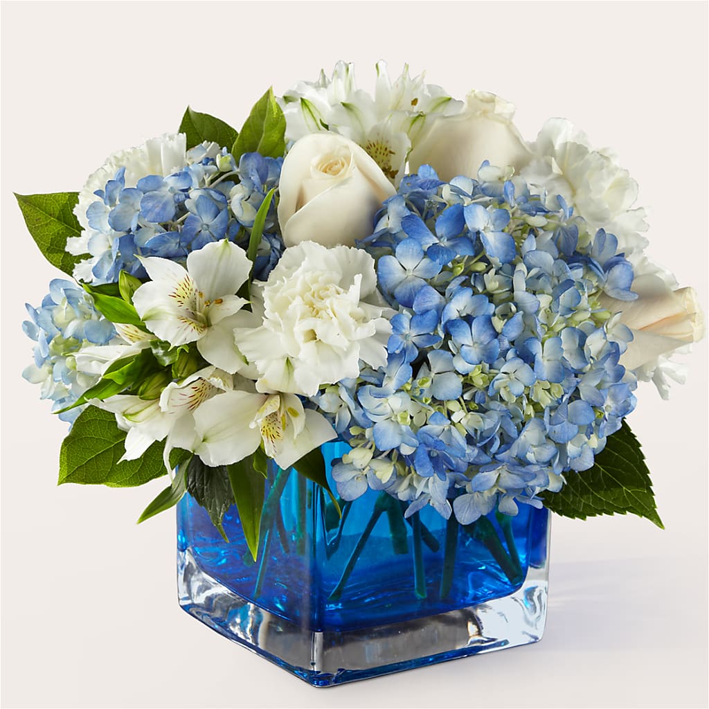 Soothing Waters Bouquet – Floral Creations, Mcadoo PA