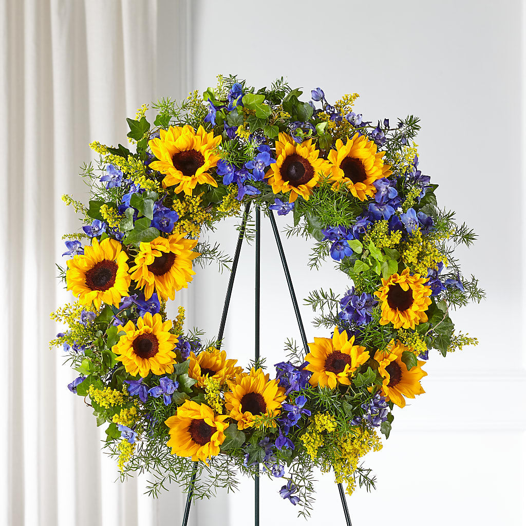 Bright Rays Wreath – Floral Creations, Mcadoo PA