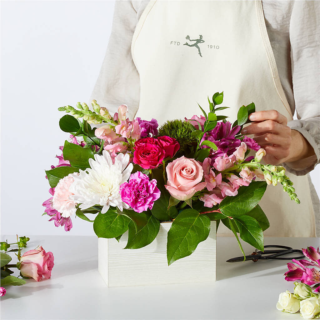 Sweetberry Box – A Florist Original –  Floral Creations, Mcadoo PA