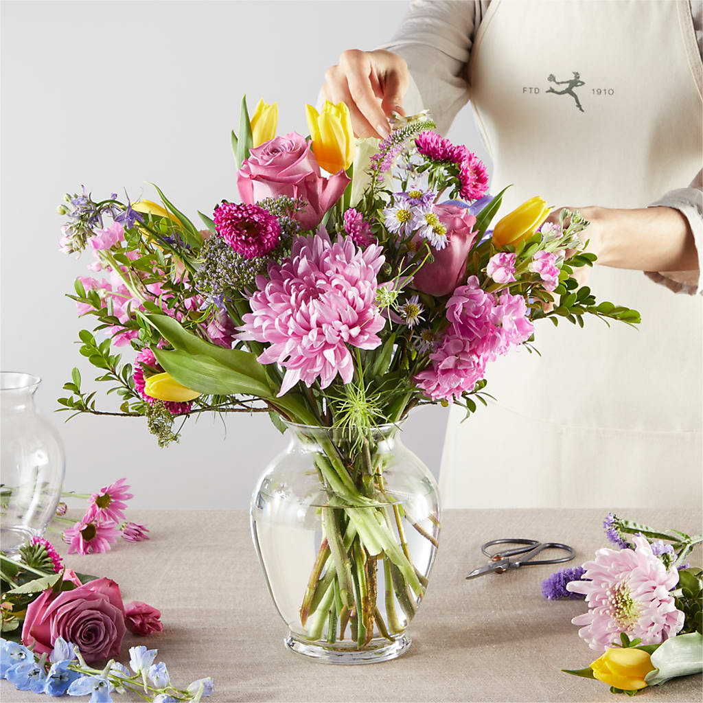 Pastel Tradition - A Florist Original –  Floral Creations, Mcadoo PA